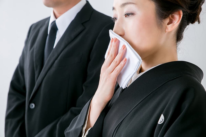 葬式で着物
